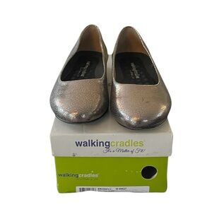 🆕🥿Walking Cradles Women Bronwyn Pewter Size 9 WW